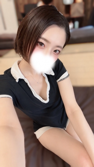 轟えま